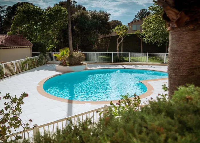 Martine & Thomas Santa Lucia شقة Saint-Raphaël